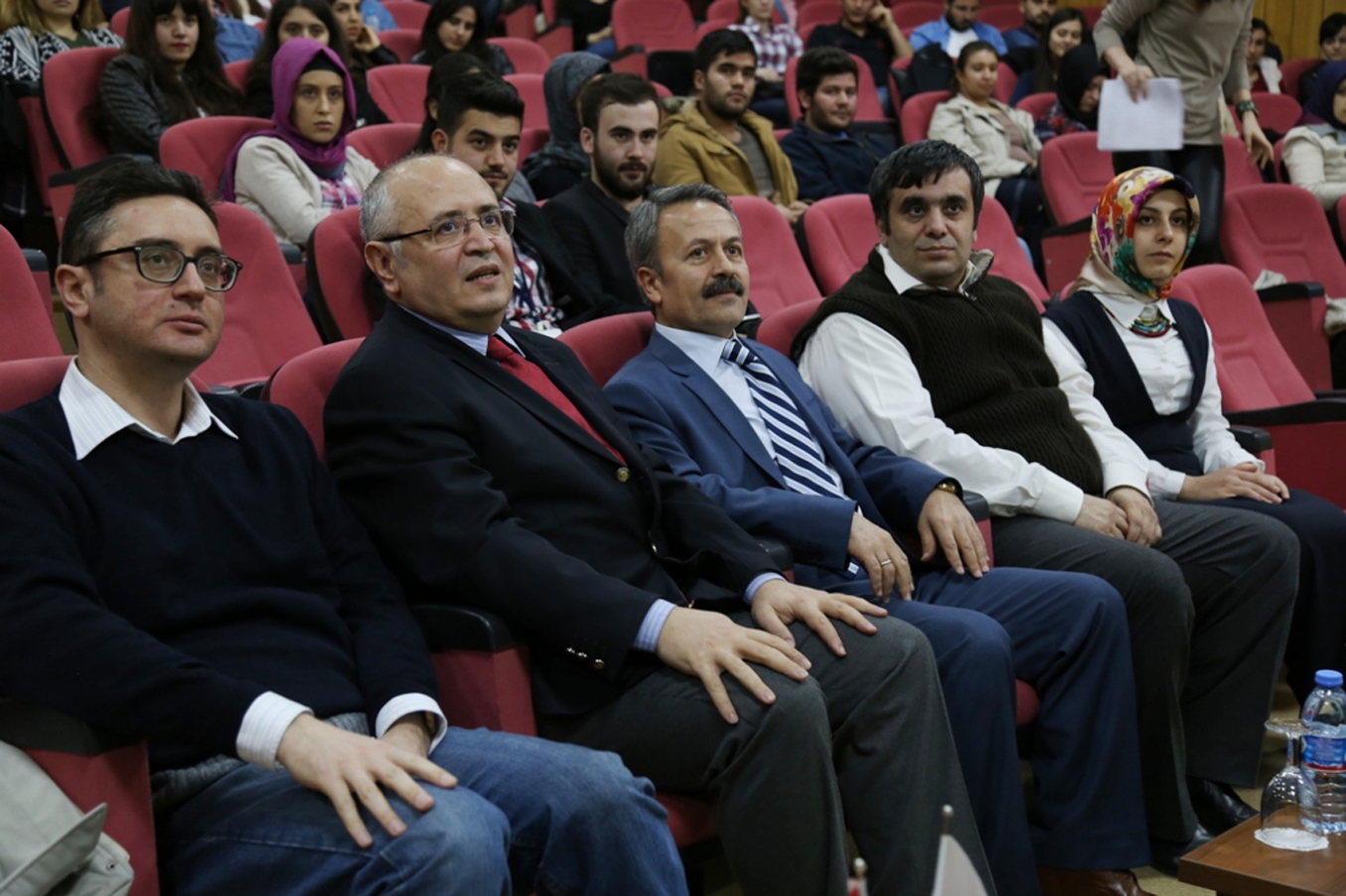 ASÜ’de “Kariyer Zirvesi Konferansı” yapıldı ASÜ’de “Kariyer Zirvesi Konferansı” yapıldı